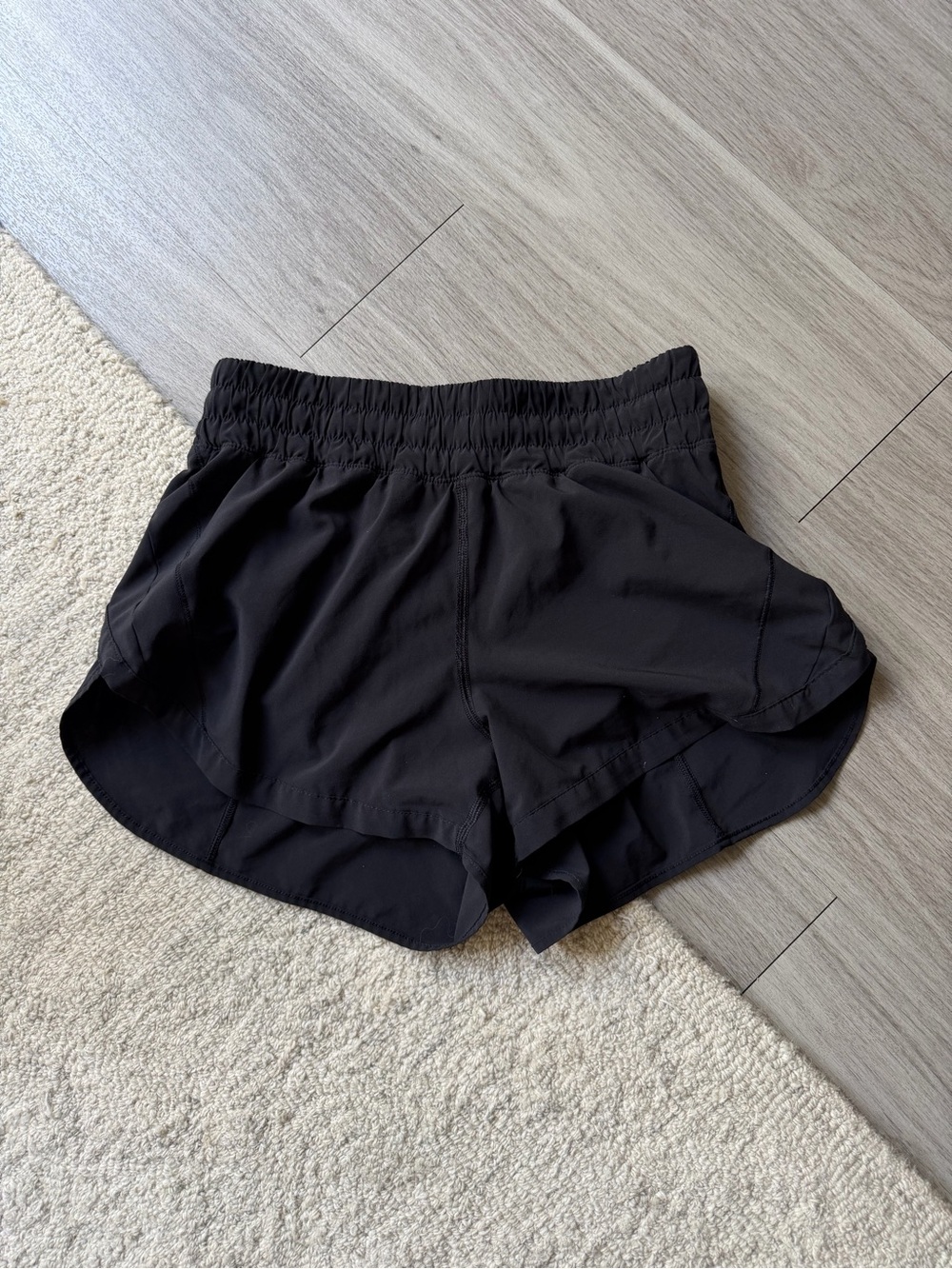 Lululemon Tracker Shorts 2.5” Black
